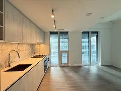 8 Wellesley Street W 809, Toronto C01, ON M4Y 0J5