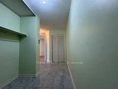 18 Hillcrest Avenue 1210, Toronto C14, ON M2N 6T5