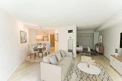 942 Yonge Street 607, Toronto C02, ON M4W 3S8