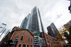 5 St. Joseph Street 3704, Toronto C01, ON M4Y 1J6