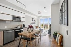 10 Deerlick Court 1610, Toronto C13, ON M3A 0A7