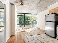 22 Wellesley Street E 202, Toronto C08, ON M4Y 1G3