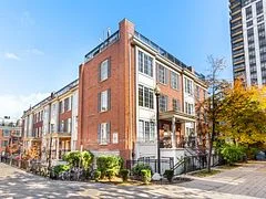 Condo Townhouse in Toronto