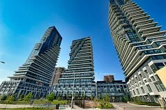 30 Inn On The Park Drive 423, Toronto C13, On M3c 0p7