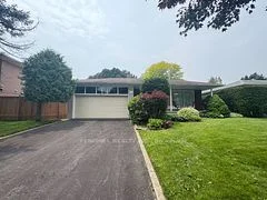 152 Fenn Avenue, Toronto C12, On M2p 1x9
