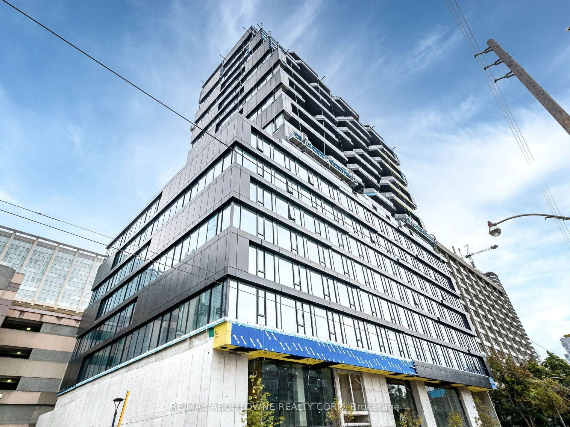 195 McCaul Street 720, Toronto C01, ON M5T 1W6