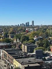 571 Bloor Street W 2105A, Toronto C01, ON M6G 1L6