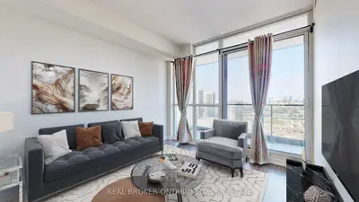 Condo Apartment in Toronto