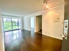 11 St Joseph Street 607, Toronto C01, On M4y 3g4