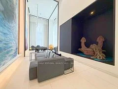 20 Richardson Street 2711, Toronto C08, ON M5A 0S6