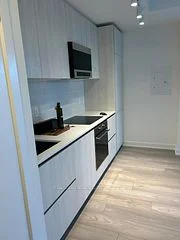 110 Broadway Avenue 1312, Toronto C10, ON M4P 1V7