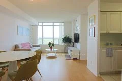 8 Hillcrest Avenue 2210, Toronto C14, ON M2N 6Y6