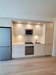 30 Inn on the Park Drive 218, Toronto C13, ON M3C 0P7