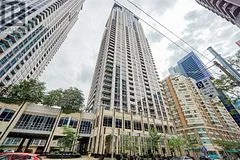 761 Bay Street 1213, Toronto C01, ON M5G 2R2