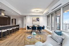 180 University Avenue 2906, Toronto C01, ON M5H 0A2