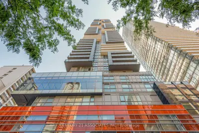 Condo Apartment in Toronto