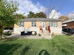 356 Horsham Avenue Main, Toronto C07, ON M2R 1G6