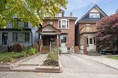 Duplex in Toronto