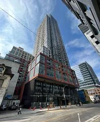 108 PETER Street 627, Toronto C01, ON M5V 0W2