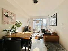 50 Bruyeres Mews 630, Toronto C01, On M5v 0h8