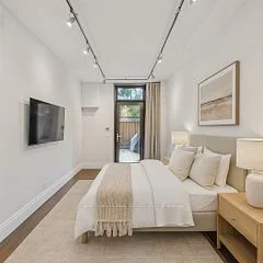 466 King Street E Main, Toronto C08, ON M5A 1L7