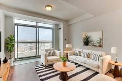 15 Maplewood Avenue 1110, Toronto C03, On M6c 4b4