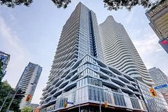 85 Wood Street 4211, Toronto C08, On M4y 0e8