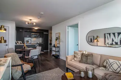 Condo Apartment in Toronto
