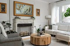 698 Adelaide Street, Toronto C01, ON M6J 1B1