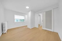 26 Balmoral Avenue 208, Toronto C02, ON M4V 1J4