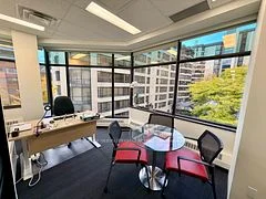 250 Dundas Street W 401, Toronto C01, ON M5T 2Z5
