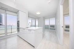 2221 Yonge Street 3708, Toronto C10, ON M4S 2B4