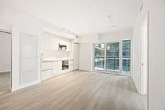 110 Broadway Avenue 815S, Toronto C10, ON M4P 1V7