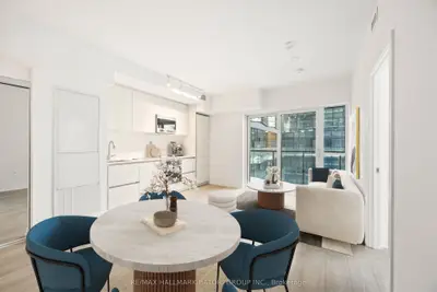 Condo Apartment in Toronto