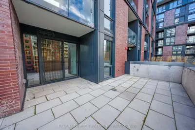 35 Parliament Street 204, Toronto C08, ON M5A 2Y2