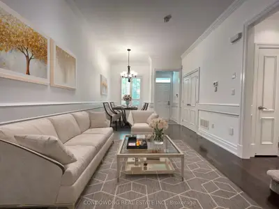 Condo Townhouse in Toronto