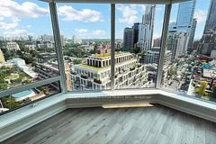 155 Yorkville Avenue 1704, Toronto C02, ON M5R 1C4
