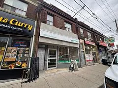 180 Carlton Street 1, Toronto C08, ON M5A 2K6