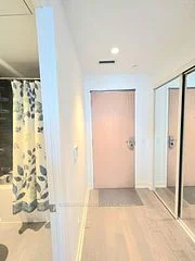 7 Grenville Street 5507, Toronto C01, ON M4Y 0E9