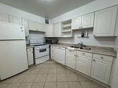 45 Carlton Street 514, Toronto C08, ON M5B 2H9