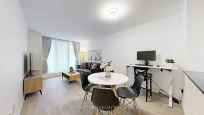 Condo Apartment in Toronto