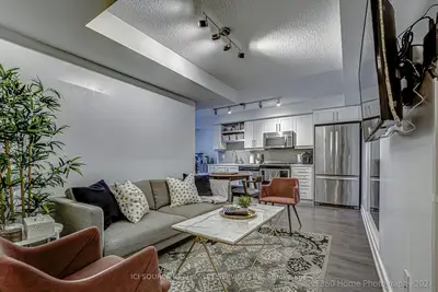 Condo Apartment in Toronto