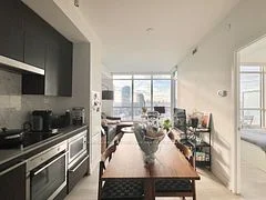 80 Queens Wharf Road 2115, Toronto C01, ON M5V 0J3