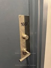 40 Homewood Avenue 1607, Toronto C08, ON M4Y 2K2