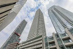 2221 Yonge Street 1803, Toronto C10, On M4s 0b8