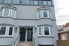 17 Keewatin Avenue, Toronto C10, On M4p 1z9