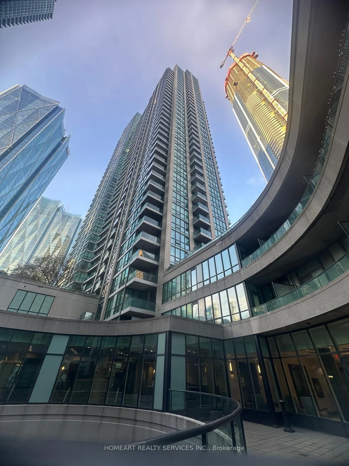 16 Yonge Street 3807, Toronto C01, ON M5E 2A1
