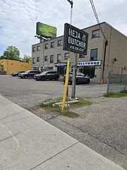 915-925 sheppard Avenue W, Toronto C06, ON M3T 2H7