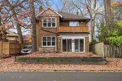 88 Welland Avenue Main, Toronto C09, On M4t 2j2