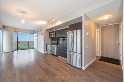 Condo Apartment in Toronto